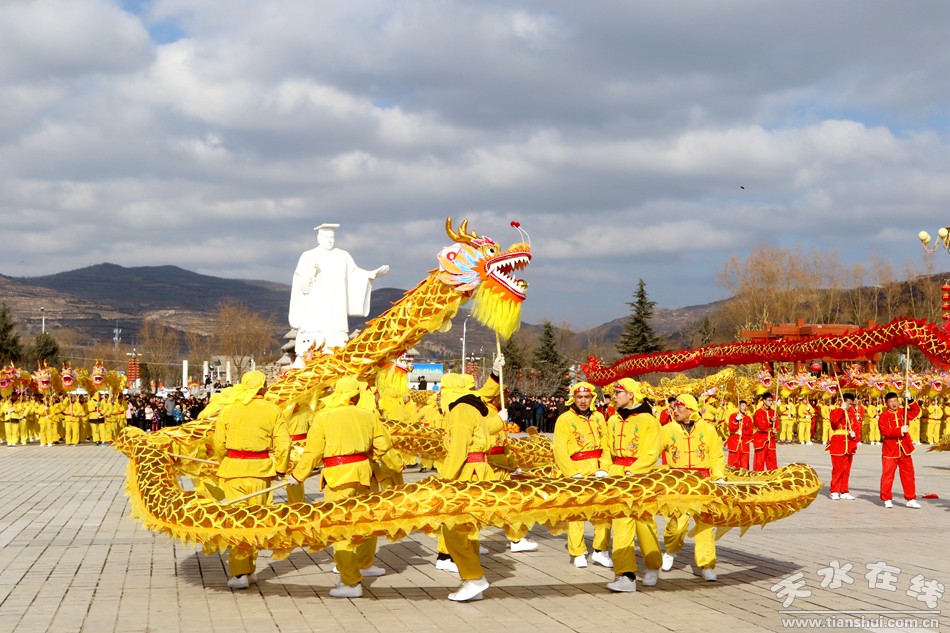 清水縣舉辦五個“70”鬧新春彩排活動，天水在線航拍記錄精彩瞬間